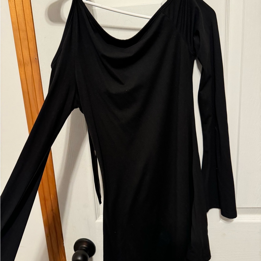 Elegant Black Long Sleeve Dress